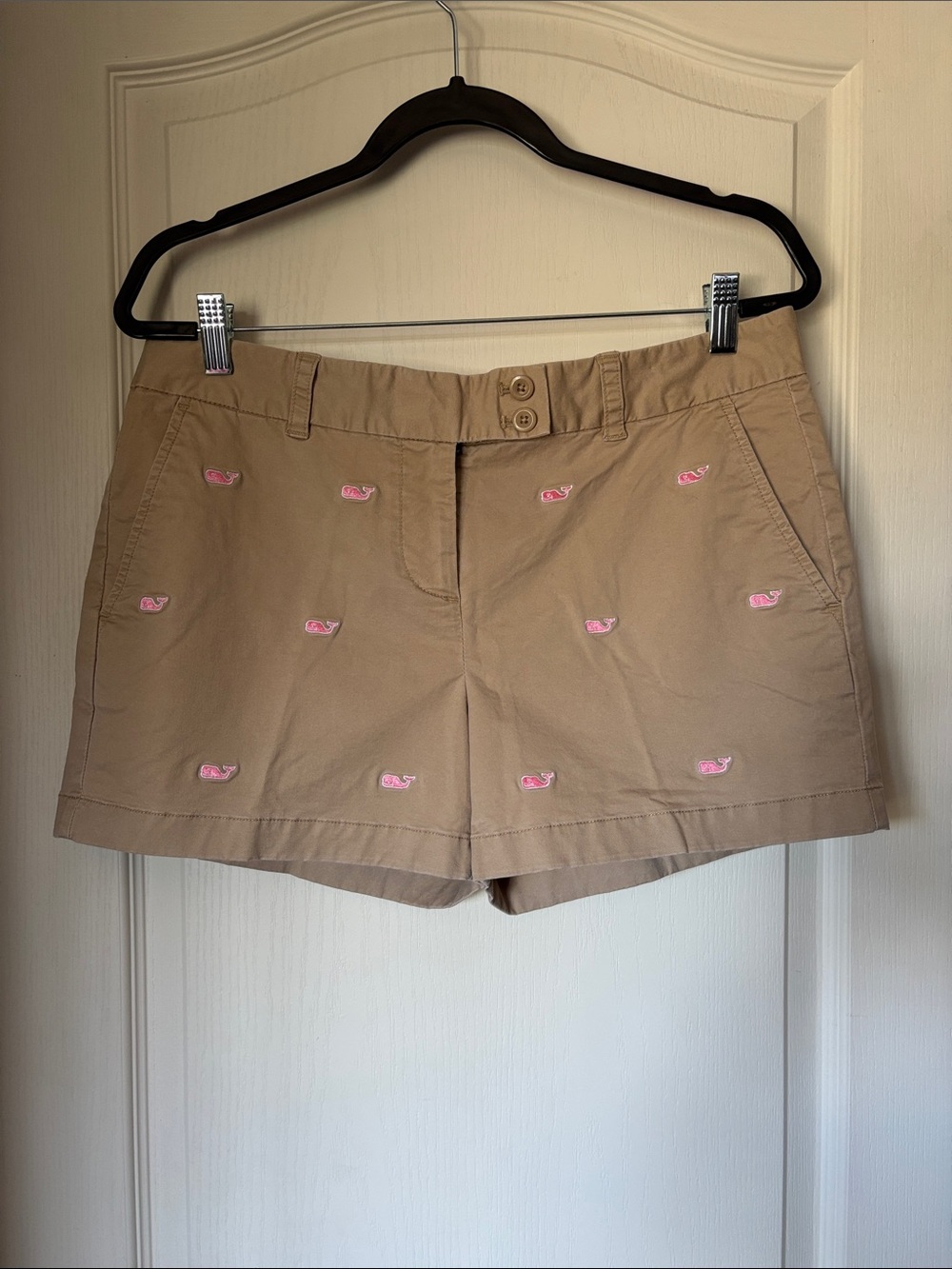 Vineyard Vines Women’s Khaki Pink Whale Embroidered Shorts Size 8